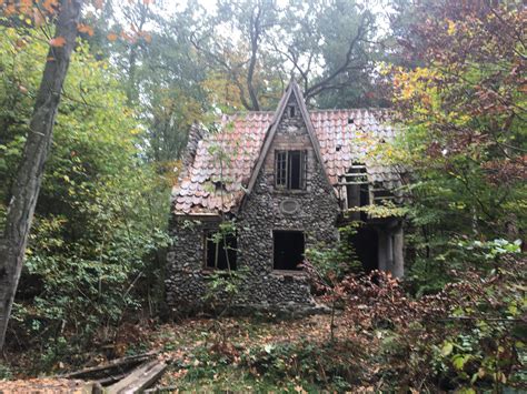 Witch house from the cthulhu mythos